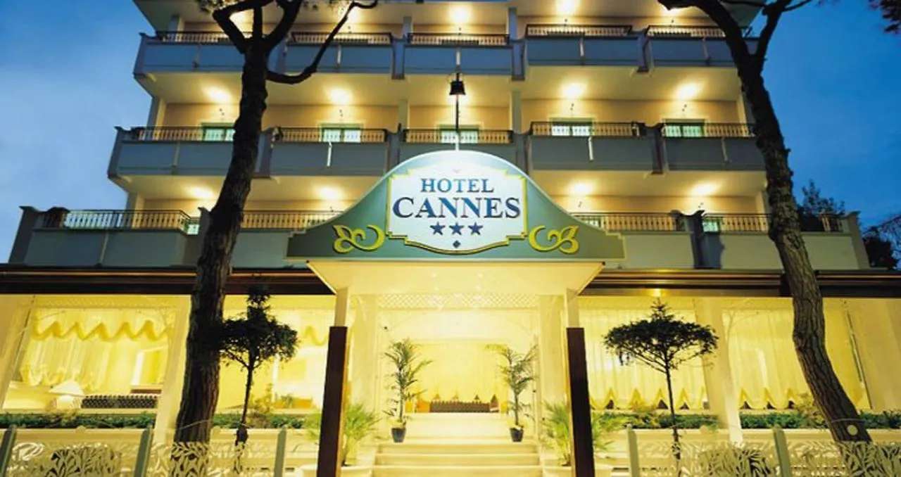 Hotel Cannes - In Pieno Centro Ριτσιόνε
